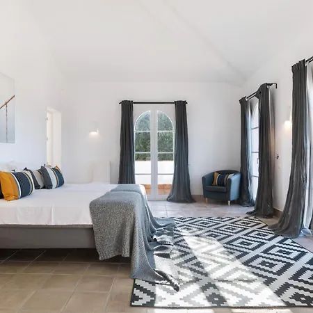 Villa Eagle